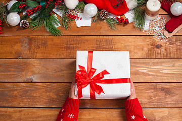 Image showing The wooden table with Christmas decorations 