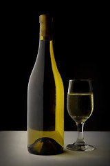 Image showing White wine