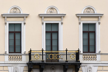 Image showing Facade with a balcony.