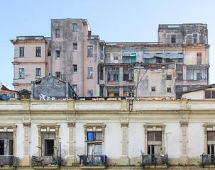 Image showing rundown house in Cuba