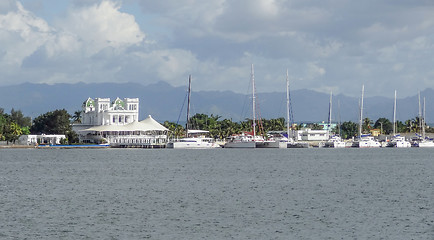 Image showing waterside scenery around Cienfuegos