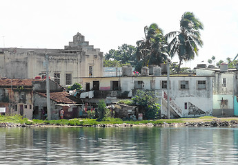 Image showing rundown houses in Cuba