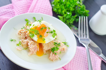 Image showing salad with tuna and boiled egg