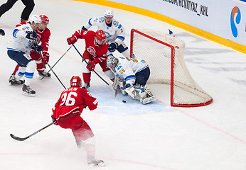 Image showing Egor Voronkov (59) attack Alexey Ivanov (28)