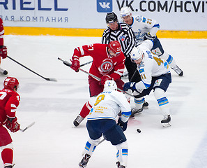 Image showing D. Boyd (41) and Y. Koksharov (27) on face-off