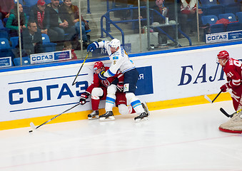 Image showing A. Litvinenko (5) and D. Abdullin (88) fight