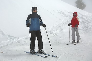 Image showing Skiing