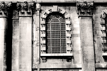 Image showing old windon in england london brick and glass the wall 