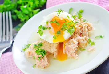 Image showing salad with tuna and boiled egg