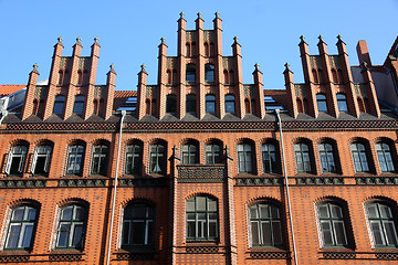 Image showing Buergerhaeuser am Hanns-Lilje-Platz in Hannover, Germany