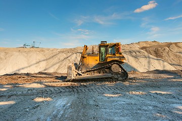 Image showing Excavation site with construction machine