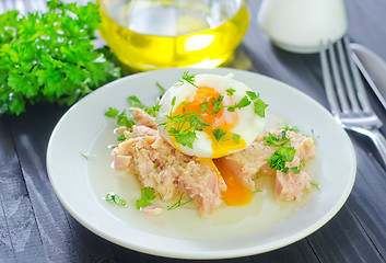 Image showing salad with tuna and boiled egg