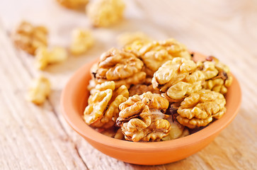 Image showing walnuts