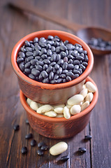 Image showing black and white beans