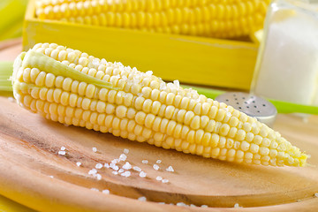 Image showing boiled corn with salt