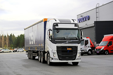 Image showing Volvo FH 500 Semi at Demo Drive 