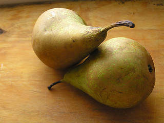 Image showing sunny ripe pears