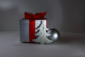 Image showing Christmas present