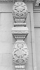 Image showing  ornament on the pillars