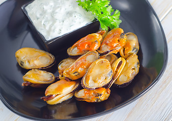 Image showing mussels with sauce