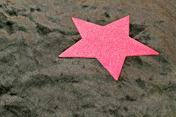 Image showing Pink star