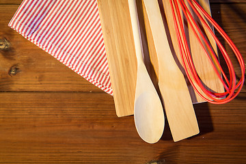 Image showing close up of cooking kitchenware on wooden board