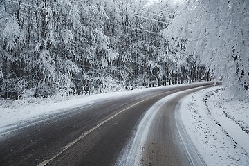 Image showing Winter Road Turns