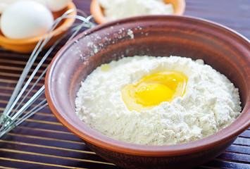 Image showing flour and eggs