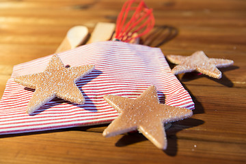 Image showing close up of gingerbread and baking kitchenware set