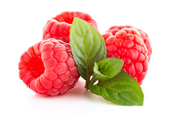 Image showing Ripe raspberry with leaf