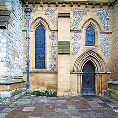 Image showing door southwark  cathedral in london england old construction and