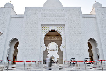 Image showing the Sheikh Zayed Grand Mosque