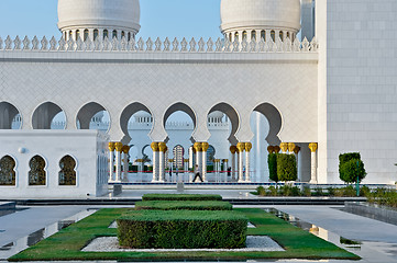 Image showing the Sheikh Zayed Grand Mosque