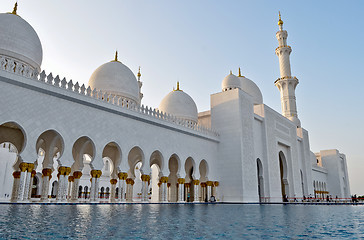 Image showing the Sheikh Zayed Grand Mosque