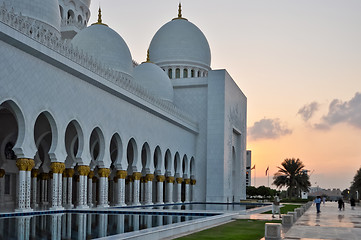 Image showing the Sheikh Zayed Grand Mosque