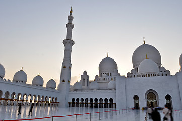 Image showing the Sheikh Zayed Grand Mosque