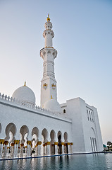 Image showing the Sheikh Zayed Grand Mosque