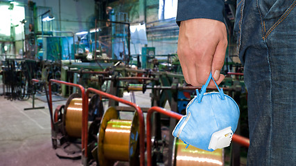 Image showing Worker with protective respirator 