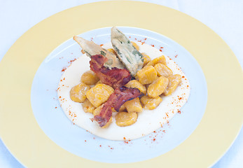 Image showing Gnocchi with pumpkin and peanut butter and crispy bacon