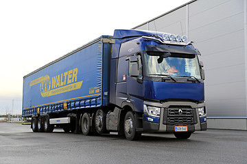 Image showing Blue Renault Trucks T Semi Parked