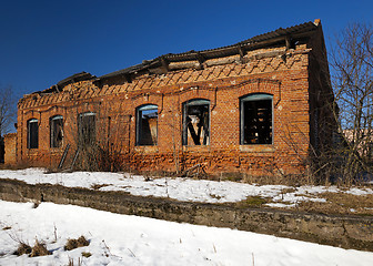 Image showing the ruins of an old building  