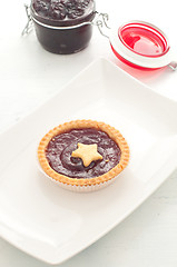 Image showing Shortbread cake with cherry jam