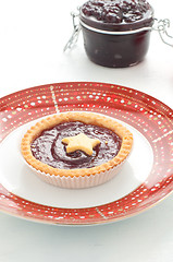 Image showing Shortbread cake with cherry jam