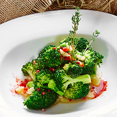 Image showing boiled broccoli in white bowl 