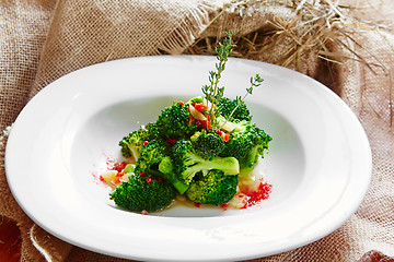 Image showing boiled broccoli in white bowl 