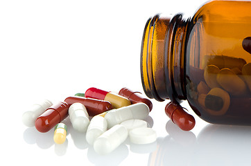 Image showing Pills from bottle