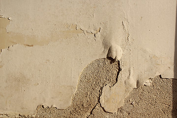 Image showing effect of ascensional humidity on plaster