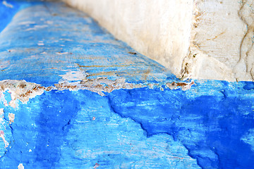 Image showing blue  in texture wall and  step