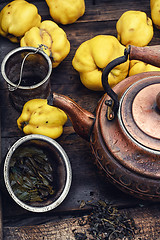 Image showing Tea with fresh quince
