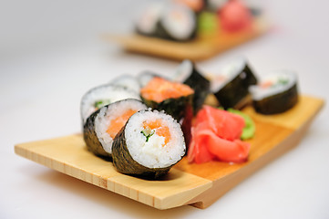 Image showing Maki ushi rolls with salmon